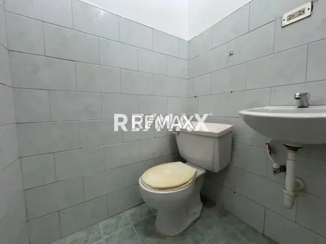 En exclusiva casa en alquiler para uso comercial frente a la cruz roja - 7