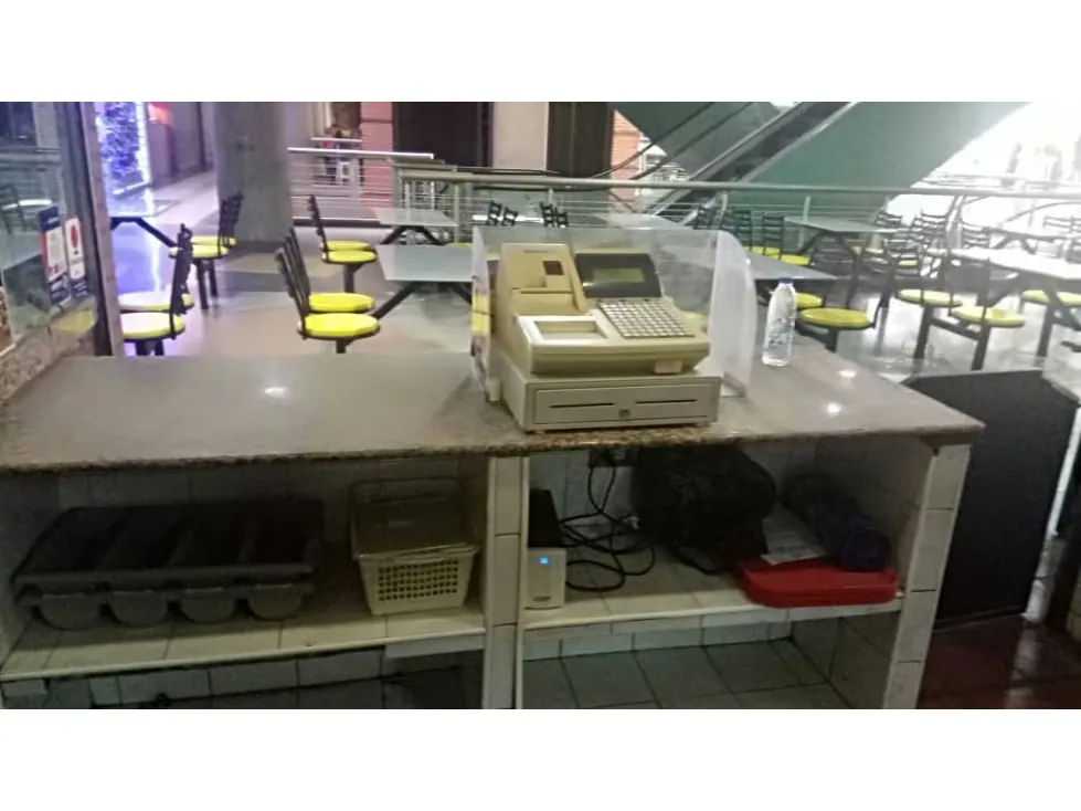Venta local Multiplaza Victoria 98 mts - 7