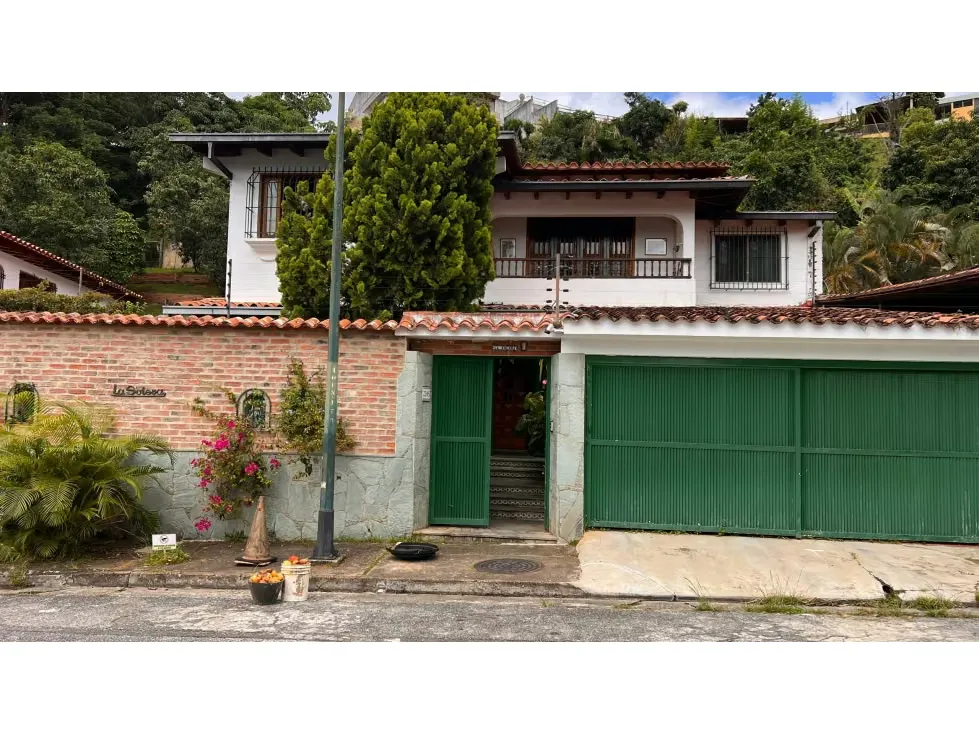 Se vende casa 500m² 7h/5b/4p Los Naranjos