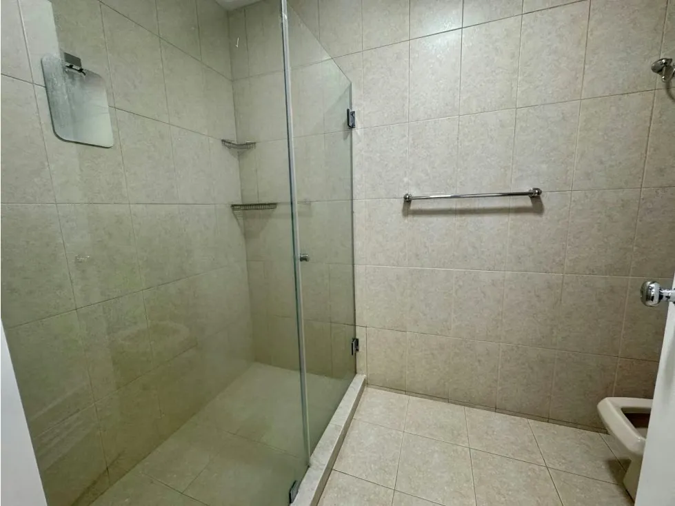 Se alquila apartamento 268m2 Santa Rosa de Lima 9845 - 23