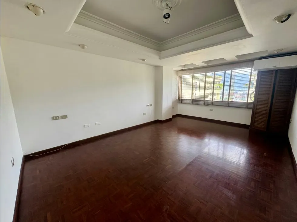Se alquila apartamento 268m2 Santa Rosa de Lima 9845 - 10