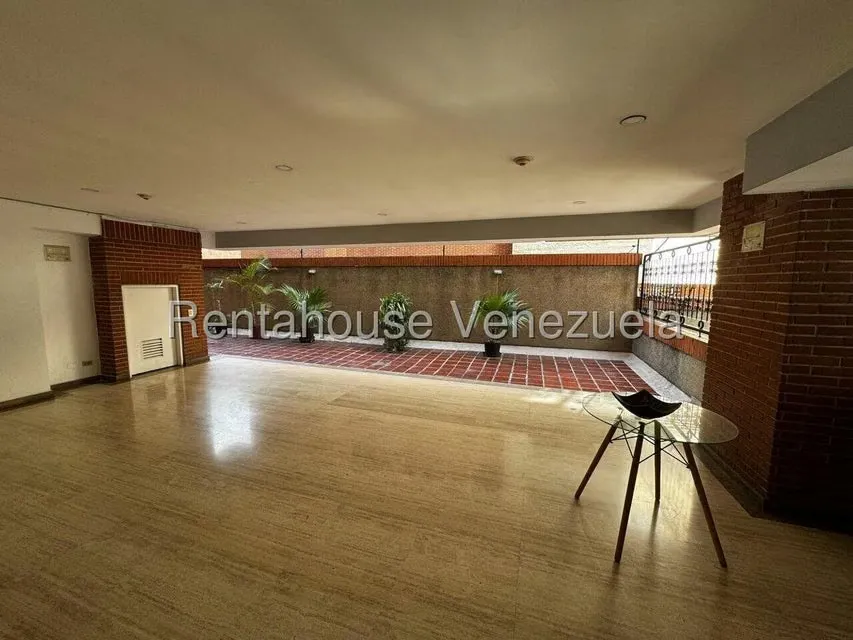 Apartamento (Penthouse) en Alquiler en Campo Alegre, Distrito Metropolitano - 3
