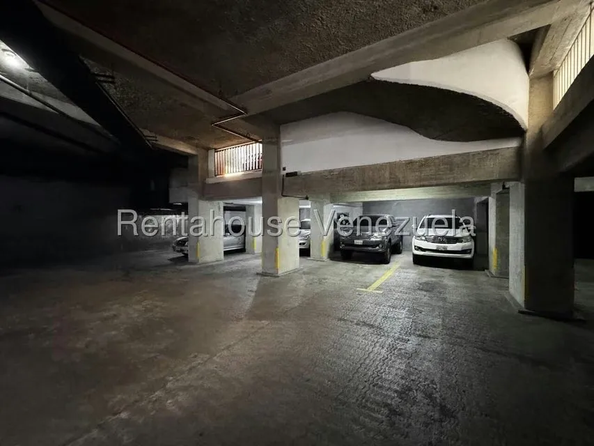 Apartamento (Penthouse) en Alquiler en Campo Alegre, Distrito Metropolitano - 30