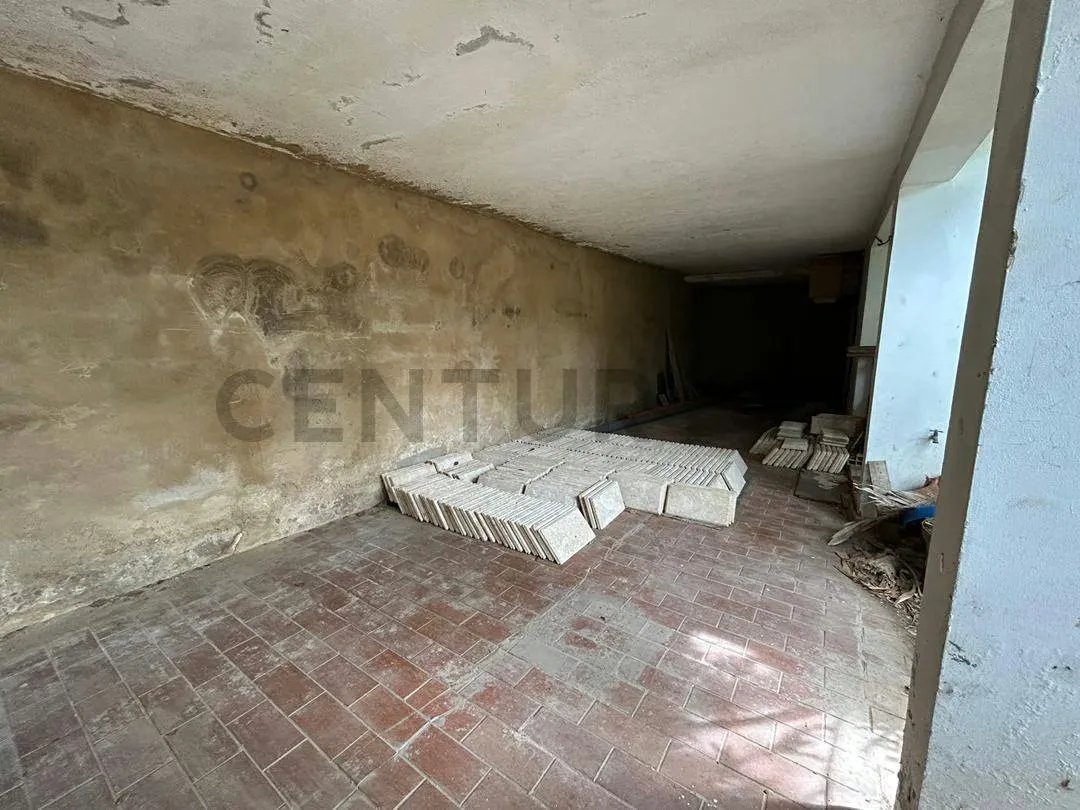 Inversión estratégica Casa con Uso Comercial Urbanización Jorge Coll - 9