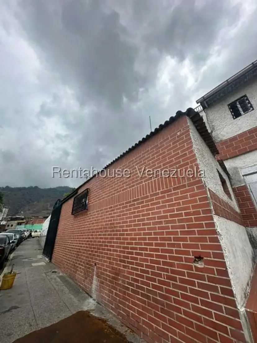 Casa (1 Nivel) en Venta en San Bernardino, Distrito Metropolitano