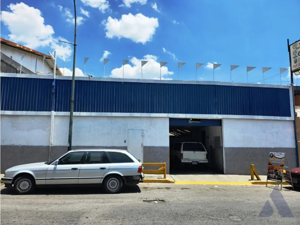 Vendo galpón/Fondo de Comercio 655m2 Los Ruices 5025