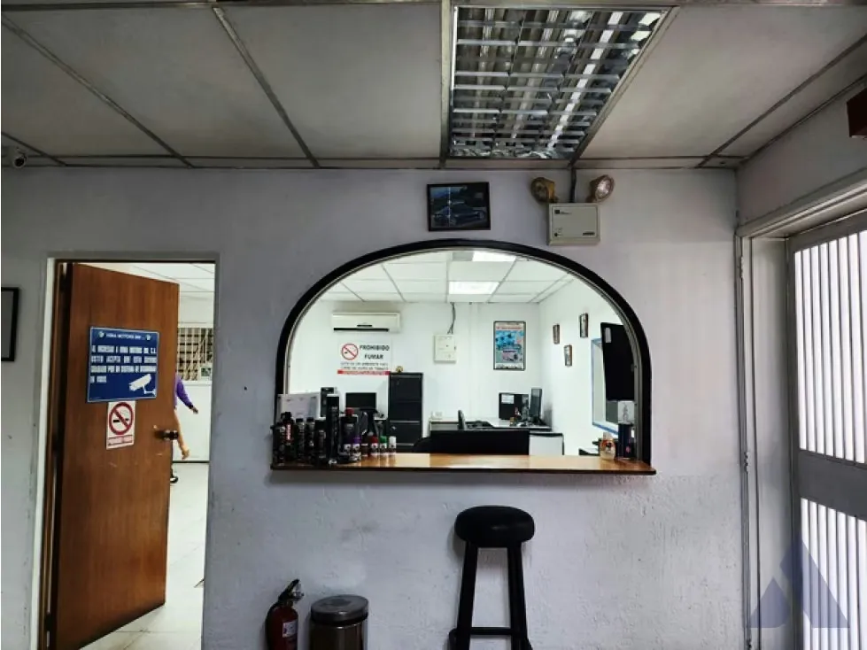 Vendo galpón/Fondo de Comercio 655m2 Los Ruices 5025 - 2