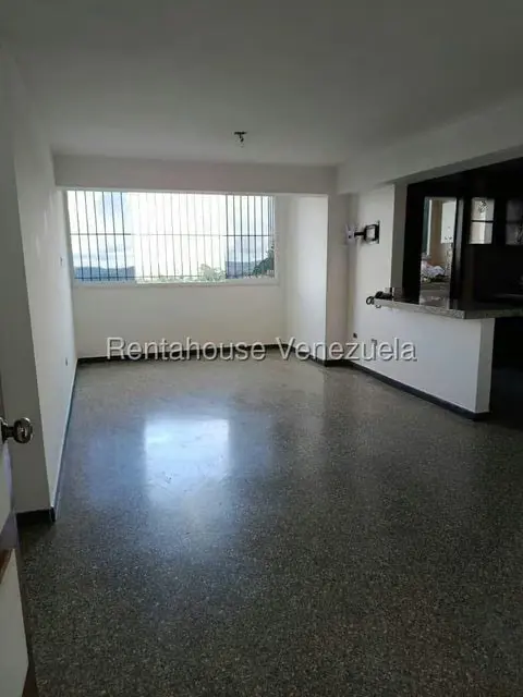Apartamento (1 Nivel) en Alquiler en Los Salias, Miranda - 12