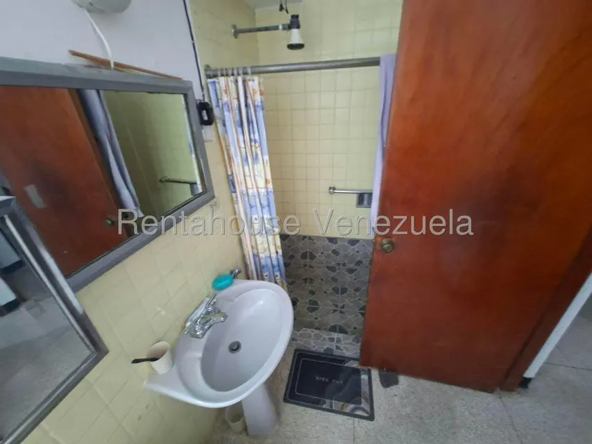 Casa (1 Nivel) en Venta en El Cafetal, Distrito Metropolitano - 11