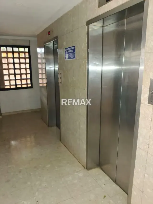 VENDO COMODO APARTAMENTO TIPO ESTUDIO EDIFICIO COTOPERIZ SECTOR TIERRA NEGRA CECILO ACOSTA DE MARACAIBO ESTADO ZULIA - 6