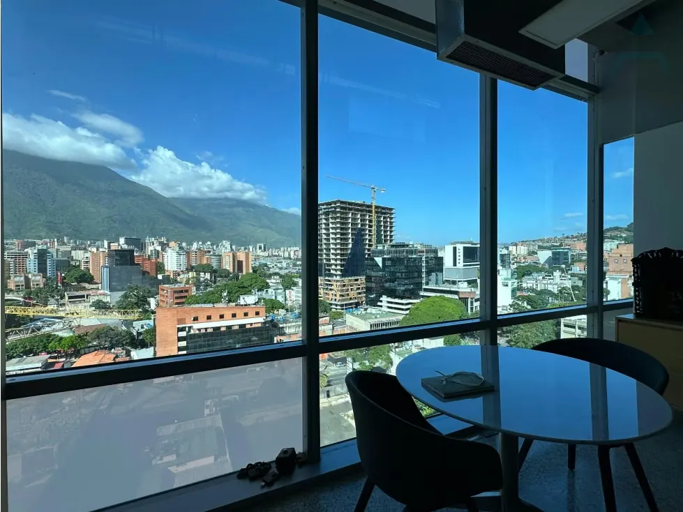 Se vende oficina 531m² 16p Las Mercedes
