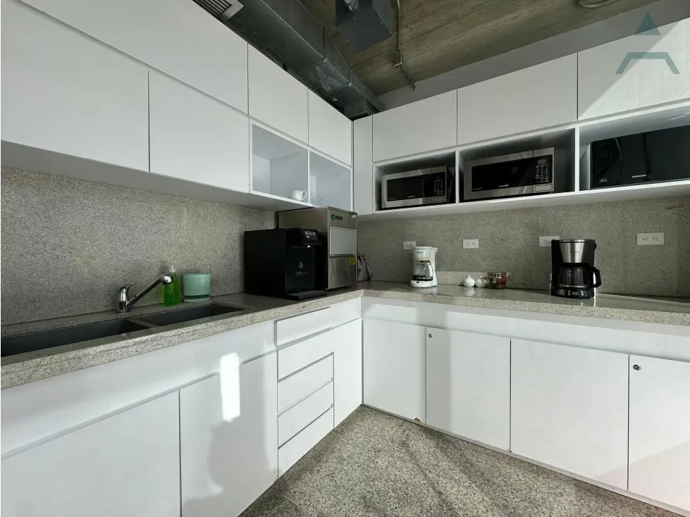 Se vende oficina 531m² 16p Las Mercedes - 13