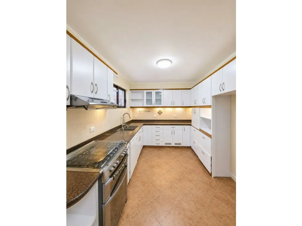 CASA EN ALQUILER 270 M2 - URB PRADOS DEL ESTE - 4