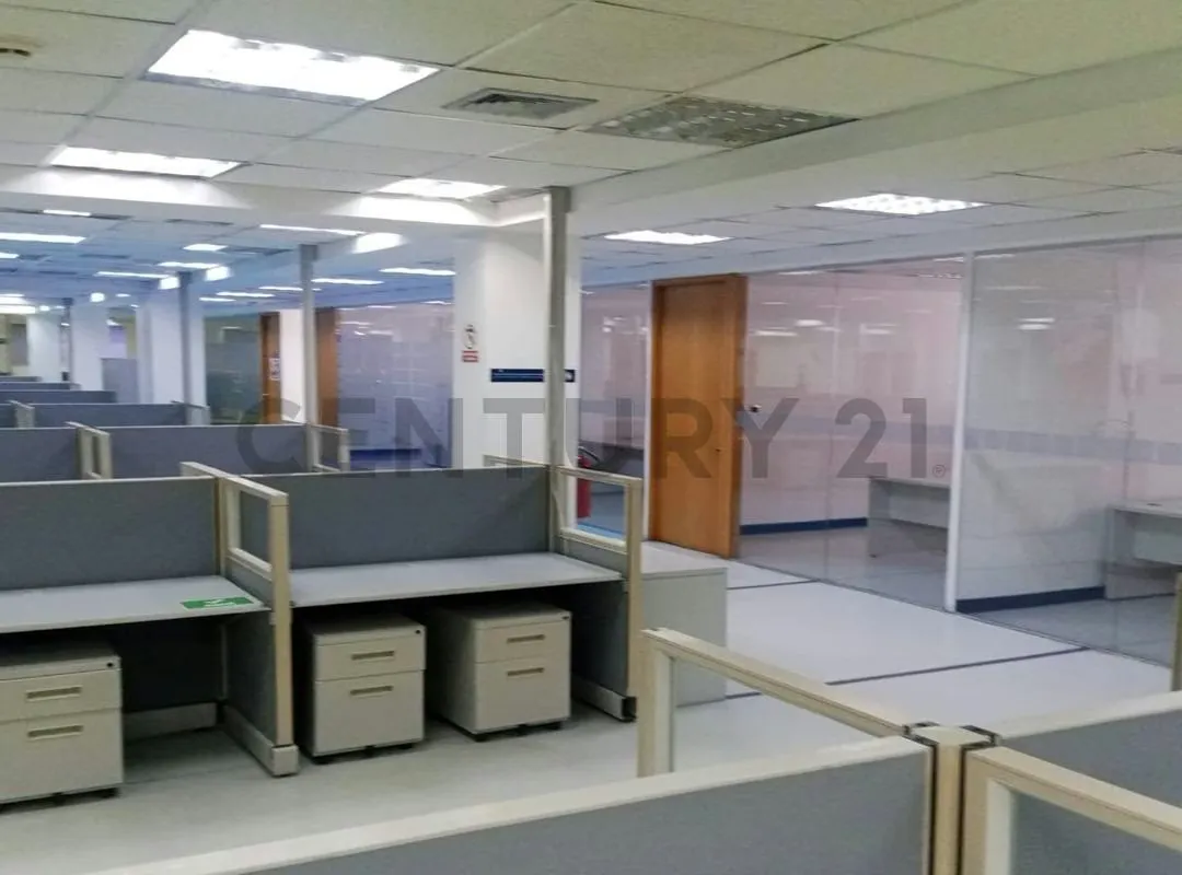 OFICINA EN ALQUILER - MÁXIMA VISIBILIDAD Y PODER CORPORATIVO EN LOS RUICES - 17
