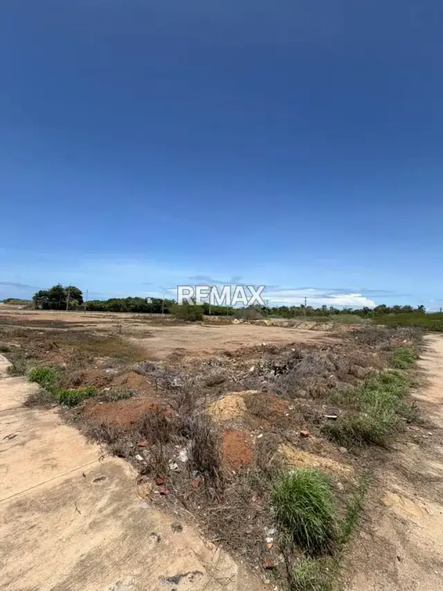 TERRENO EN VENTA EN AVENIDA BOLIVAR