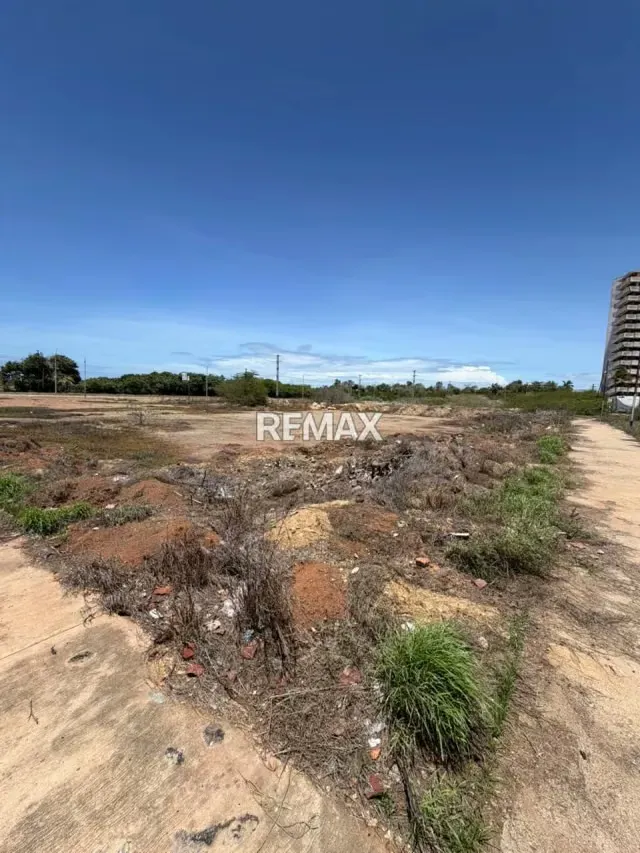 TERRENO EN VENTA EN AVENIDA BOLIVAR - 3