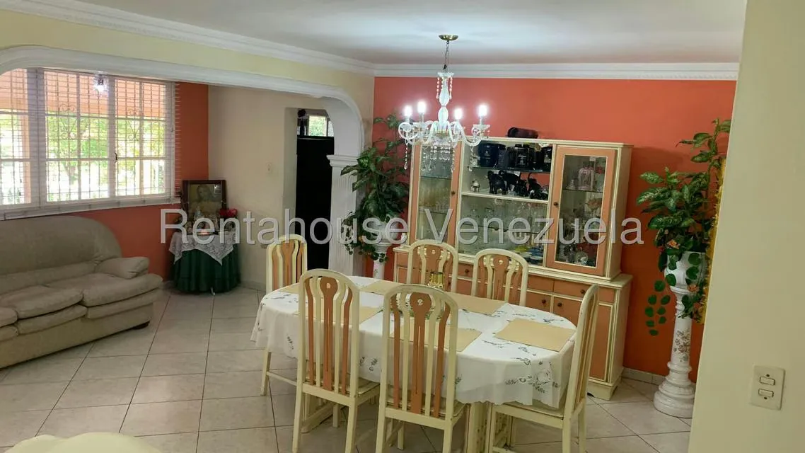 Casa (1 Nivel) en Venta en La Arboleda, Miranda - 11