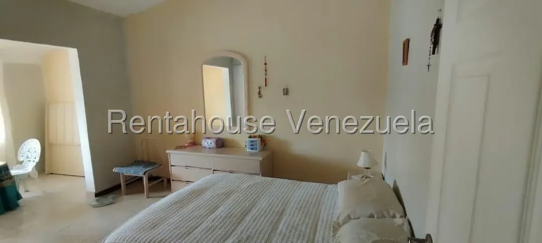 Casa (1 Nivel) en Venta en La Arboleda, Miranda - 27