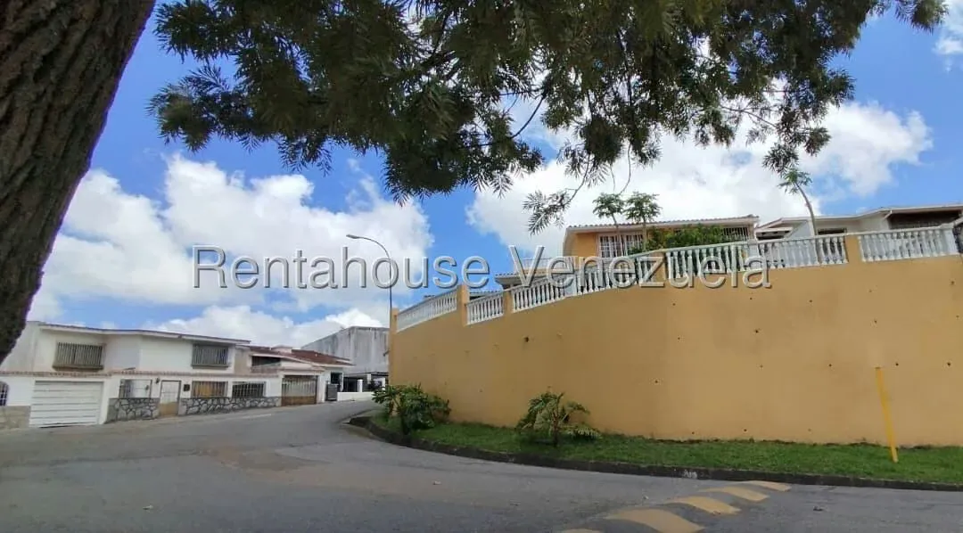 Casa (1 Nivel) en Venta en La Arboleda, Miranda - 35