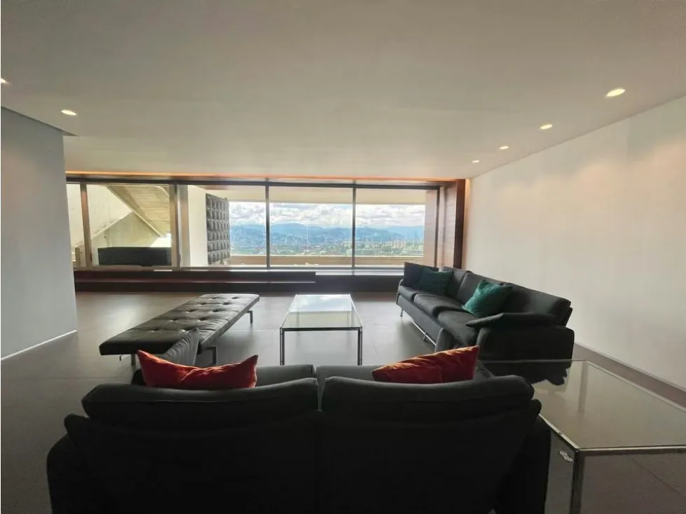 Se vende PH Duplex 794 m² 4h+2s/6b+2s/3p en Altamira - 11