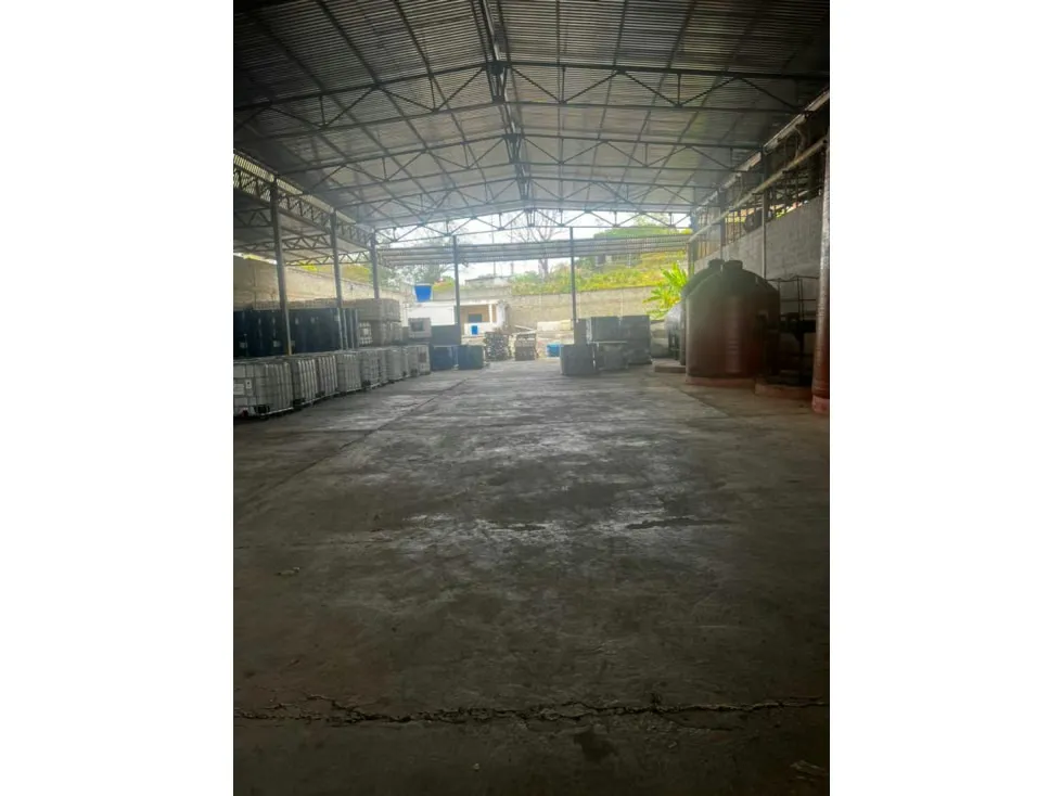 Vendo galpón 1362mts2 Guatire 0446 - 19