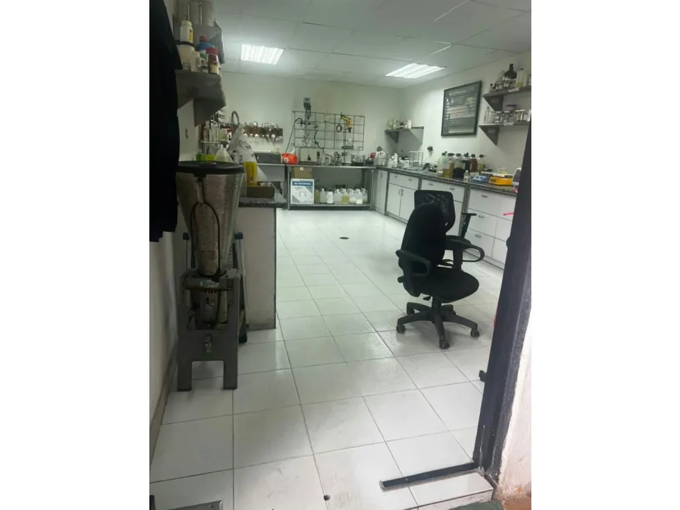Vendo galpón 1362mts2 Guatire 0446 - 22