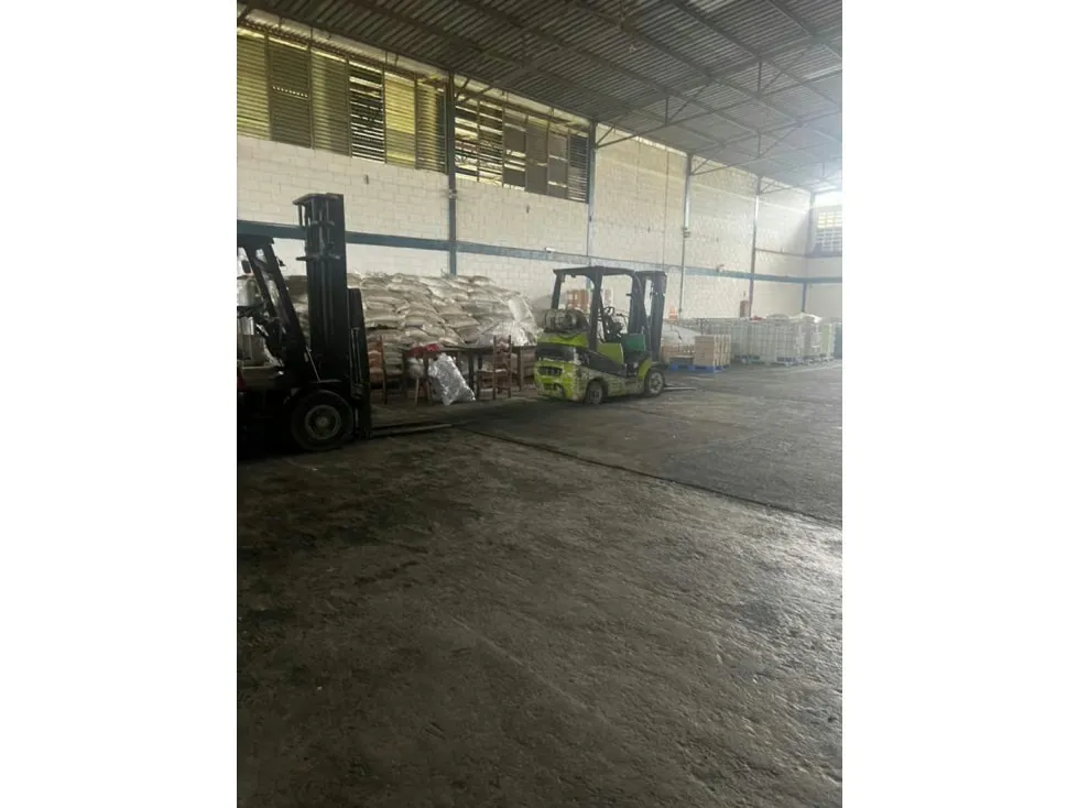 Vendo galpón 1362mts2 Guatire 0446 - 23