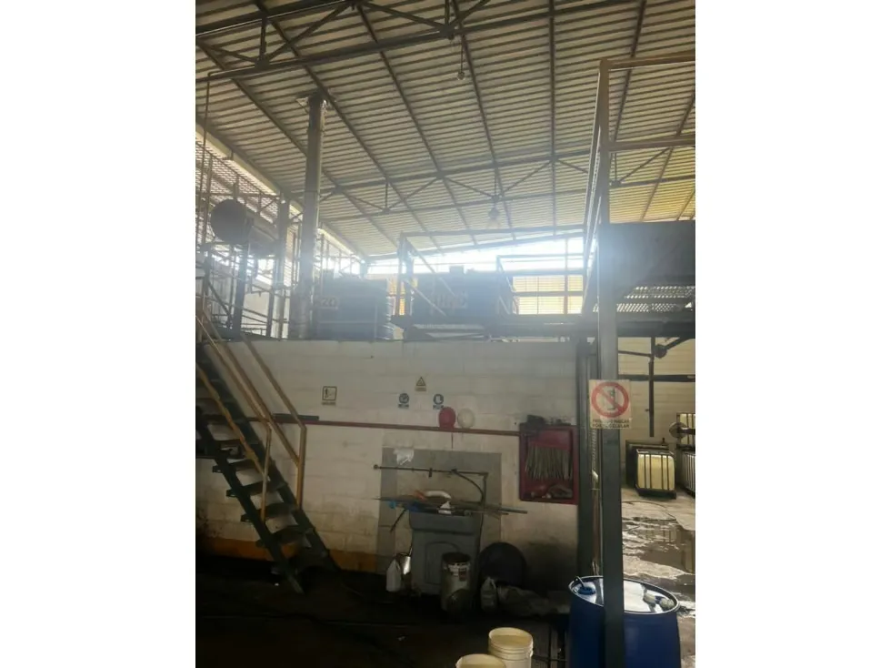 Vendo galpón 1362mts2 Guatire 0446 - 24