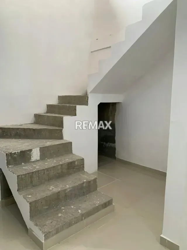 Casa de dos niveles en venta Urbanización Los Yabos Cabudare - 4