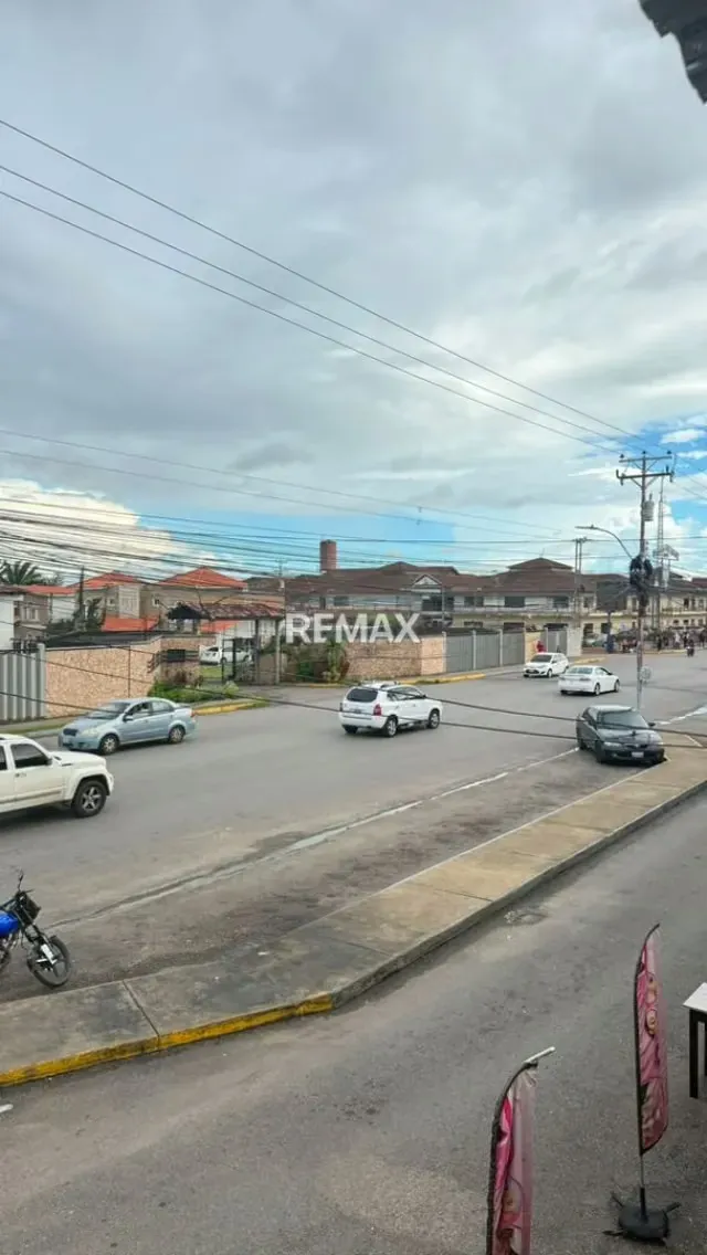 Se Vende Local Comercial en Via Principal de Tipuro - 9