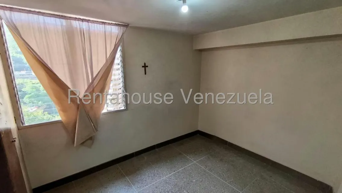 Apartamento (1 Nivel) en Venta en El Paraiso, Distrito Metropolitano - 24