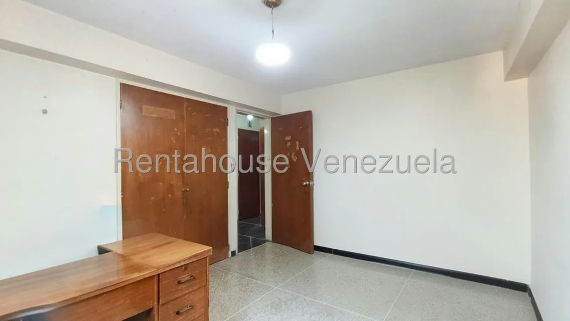 Apartamento (1 Nivel) en Venta en El Paraiso, Distrito Metropolitano - 27