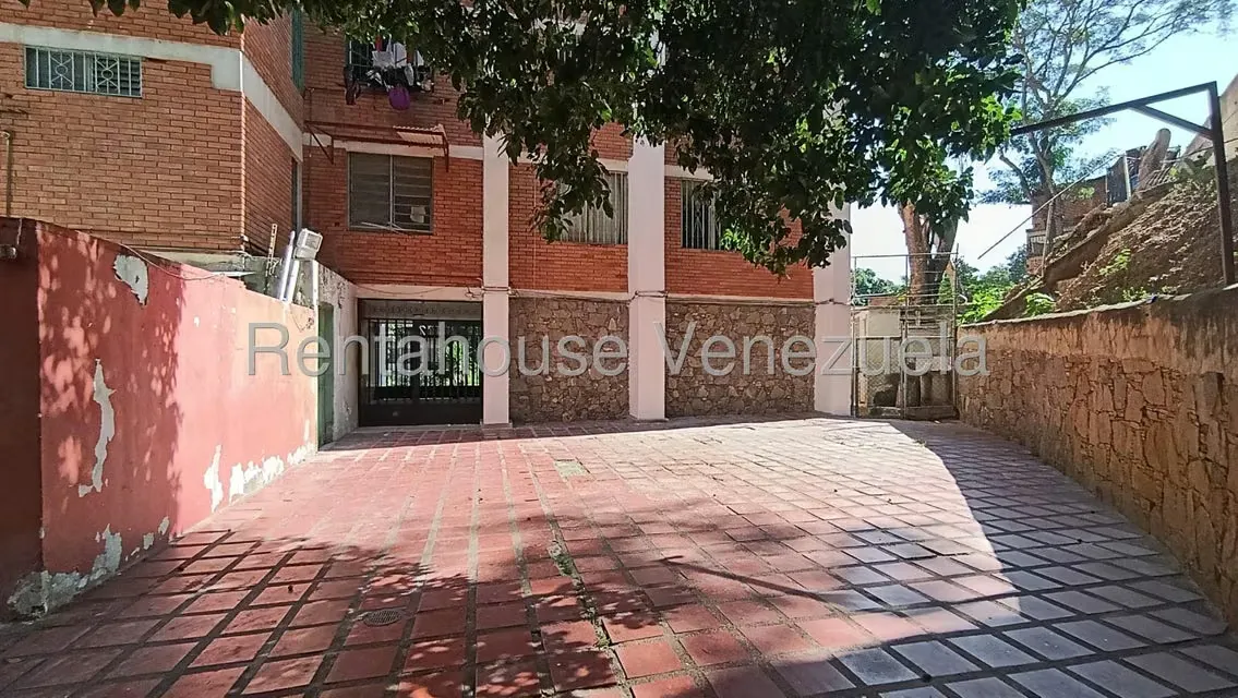 Apartamento (1 Nivel) en Venta en El Paraiso, Distrito Metropolitano - 35