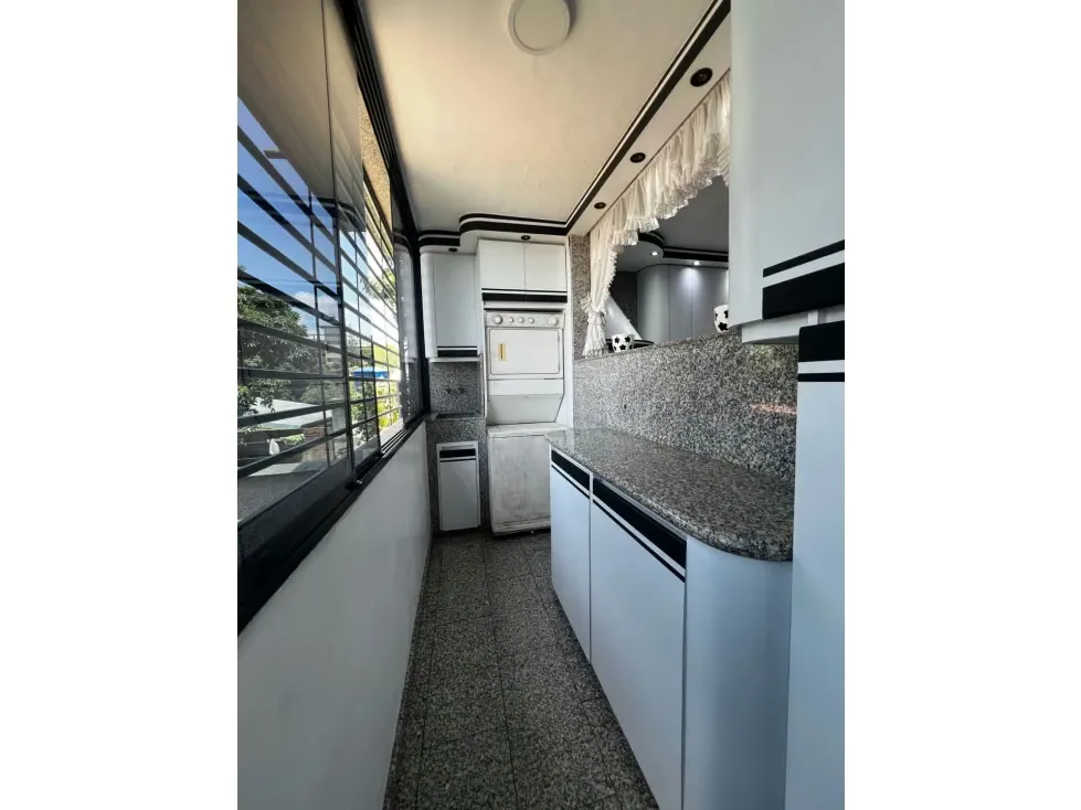 Vendo casa 550m2 San Bernardino 4130 - 12