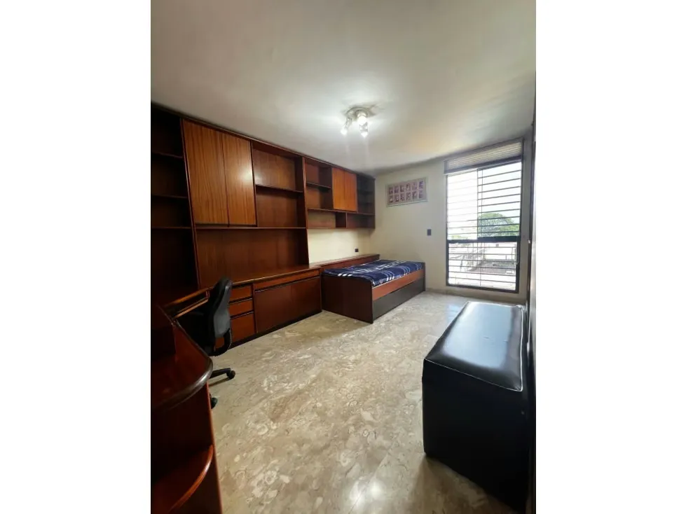 Vendo casa 550m2 San Bernardino 4130 - 16