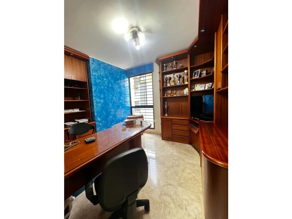 Vendo casa 550m2 San Bernardino 4130 - 18
