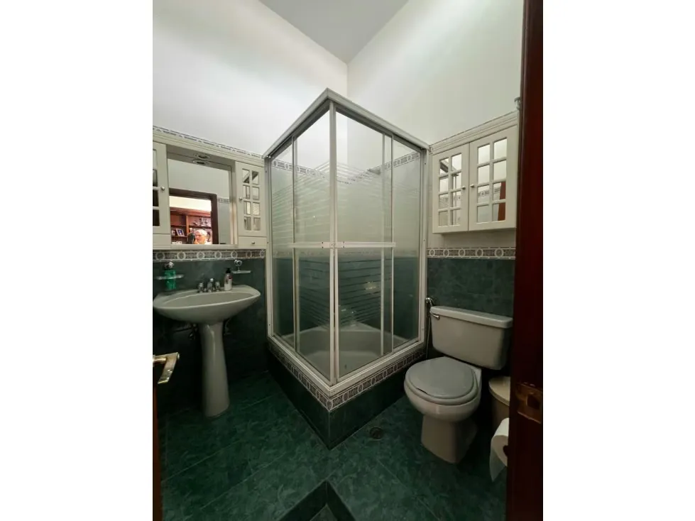 Vendo casa 550m2 San Bernardino 4130 - 19