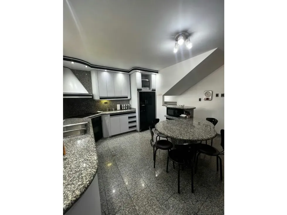 Vendo casa 550m2 San Bernardino 4130 - 10