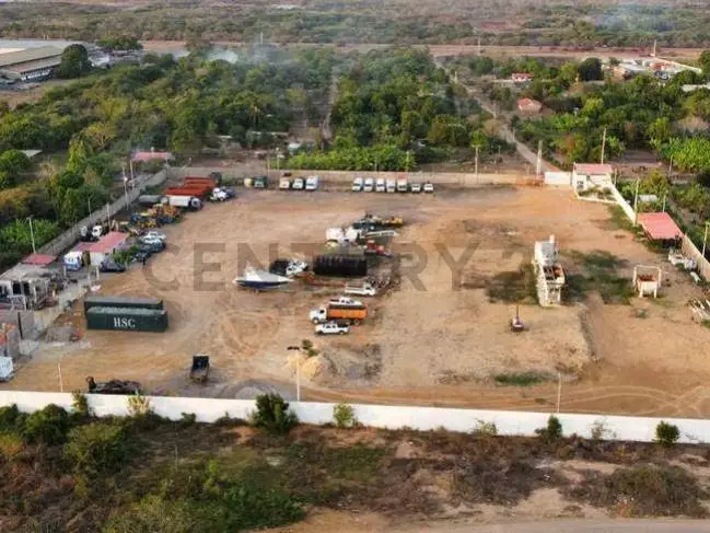 En venta amplio terreno ubicado en Sector los Potocos Barcelona