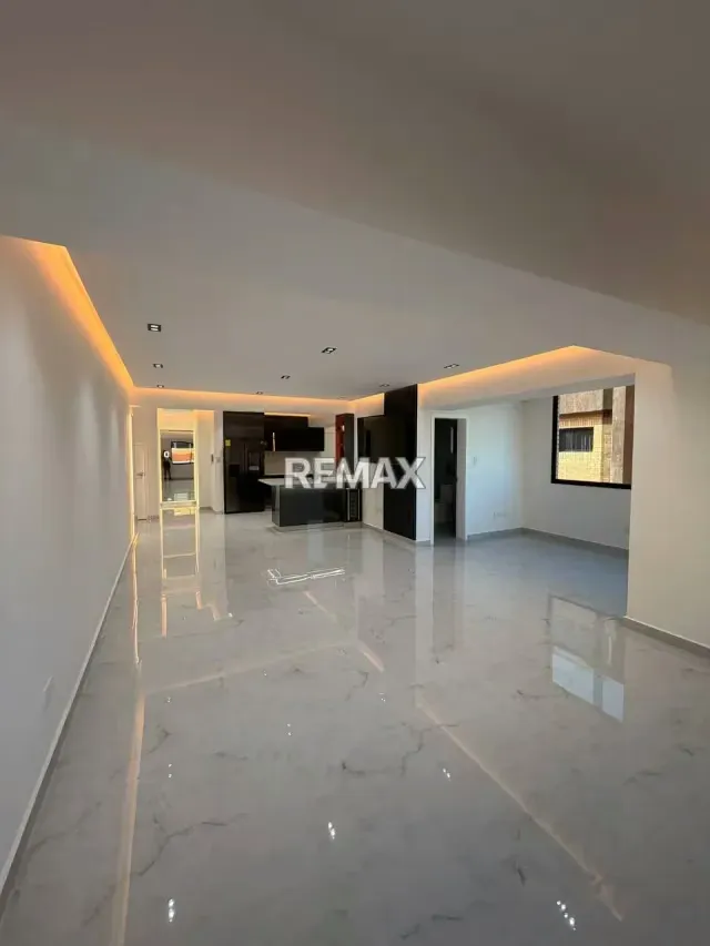 PENTHOUSE EN VENTA URB. LA SOLEDAD - 2