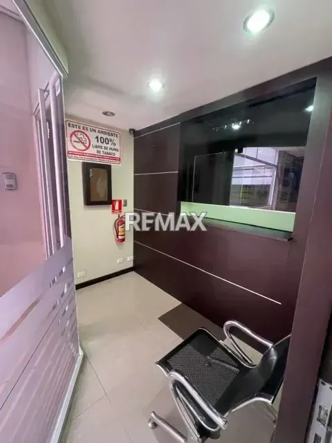 VENDO OFICINA COMERCIAL EN CC LA ESTANCIA EN CABUDARE - 10