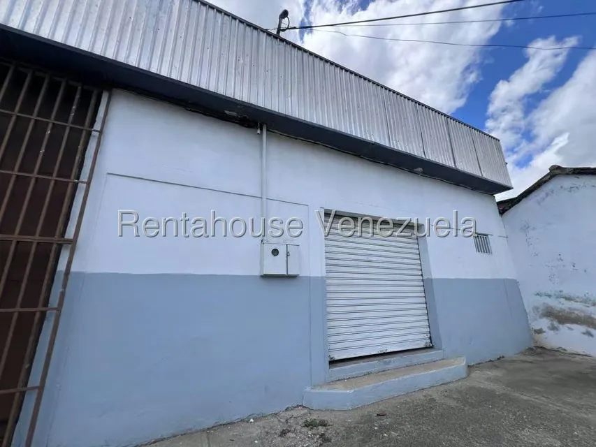 Local Comercial en Alquiler en Centro, Aragua - 8