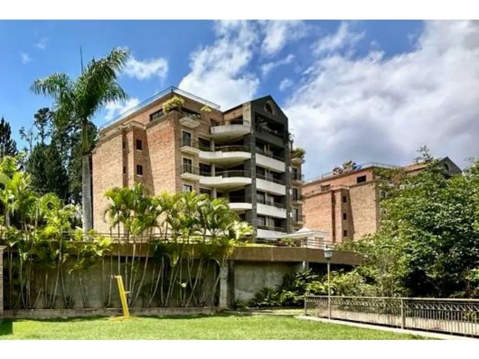 Vendo apto 282m2 4h/5b/4p Los Naranjos 0378