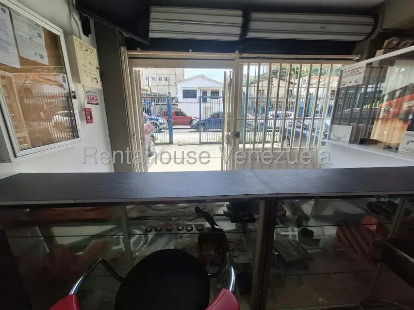 Negocios y Empresas (Automotores) en Venta en El Paraiso, Distrito Metropolitano - 9