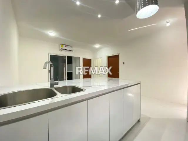 Apartamento en Res. La Plaza