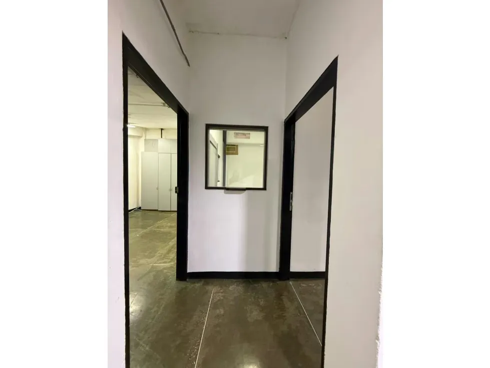 Vendo edificio industrial 2529m2 El Llanito 0562 - 18