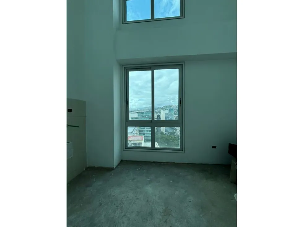 PENT HOUSE TRIPLEX EN VENTA 310 M2 - URB CAMPO ALEGRE - 18