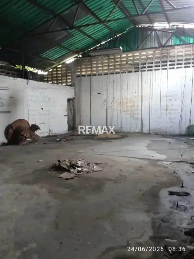 EM ALQUILER GALPÓN UBICADO EN EL CENTRO, CALLE MONAGAS-MATURÍN