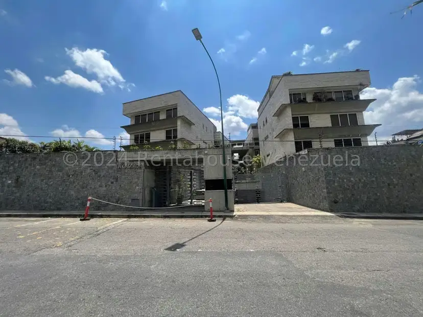 Apartamento (Planta Baja) en Venta en Los Palos Grandes, Distrito Metropolitano