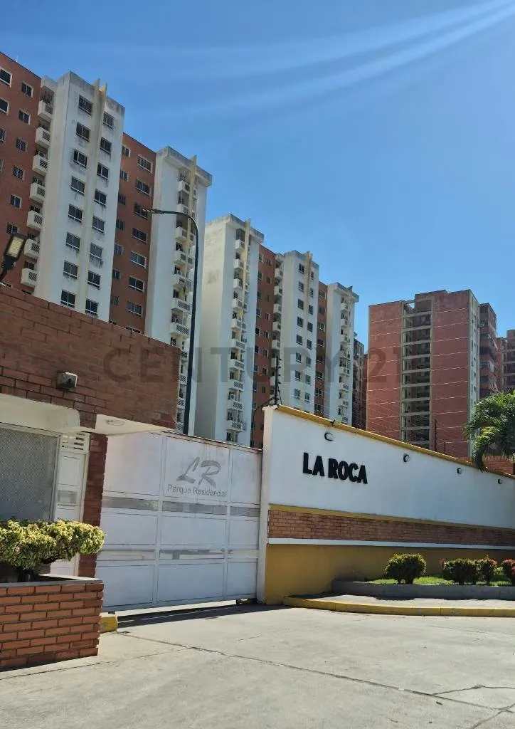 Apartamento Parque Residencial La Roca. Ubicación Estrategica. - 2